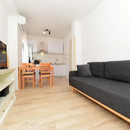 Fuer 2 Personen 1 Kind Ca 40 Qm In Bei Zadar, Dalmatien Norddalmatien Apartment Ljubac (Zadar)