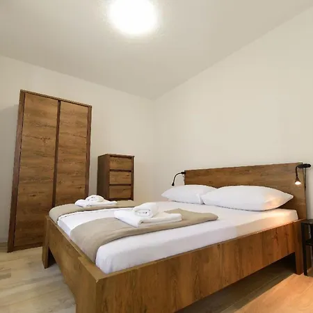 Apartment Fuer 2 Personen 1 Kind Ca 40 Qm In Bei Zadar, Dalmatien Norddalmatien Ljubac (Zadar)